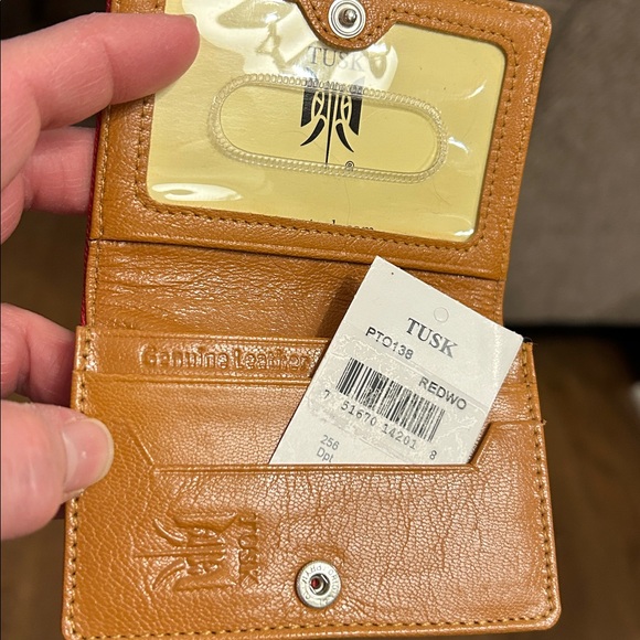 Tusk credit card holder/small wallet - Picture 12 of 12